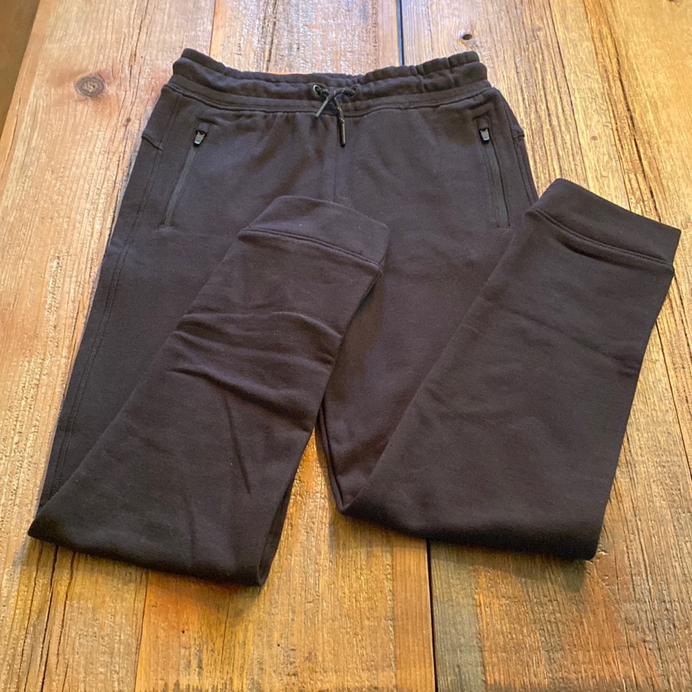 Youth black joggers size 10